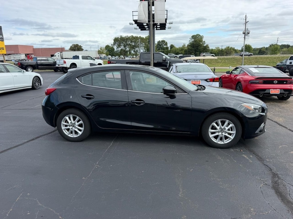 Used 2016 Mazda Mazda3 i Grand Touring Hatchback