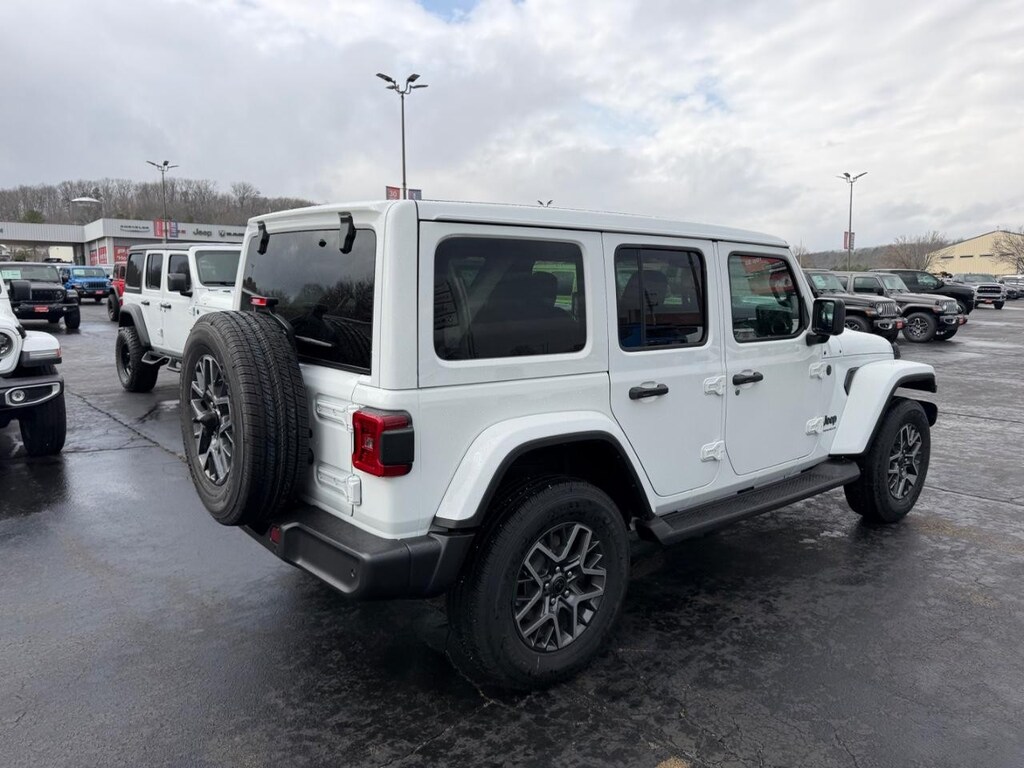 New 2026 Jeep Wrangler Sahara 4 Door 4x4 Sport Utility