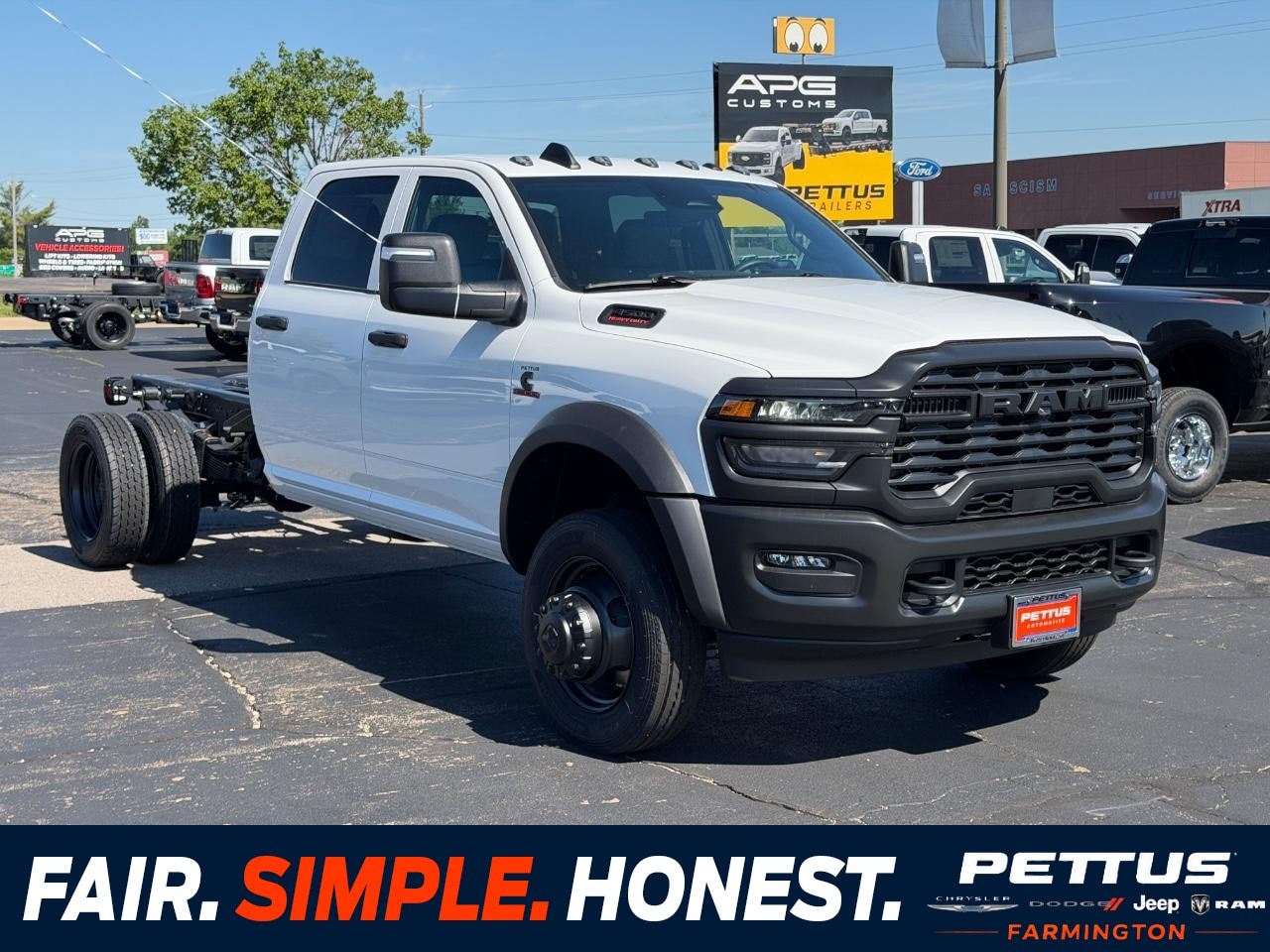 2026 RAM 4500 Tradesman 4X4 Crew Cab DRW 173" WB's photo
