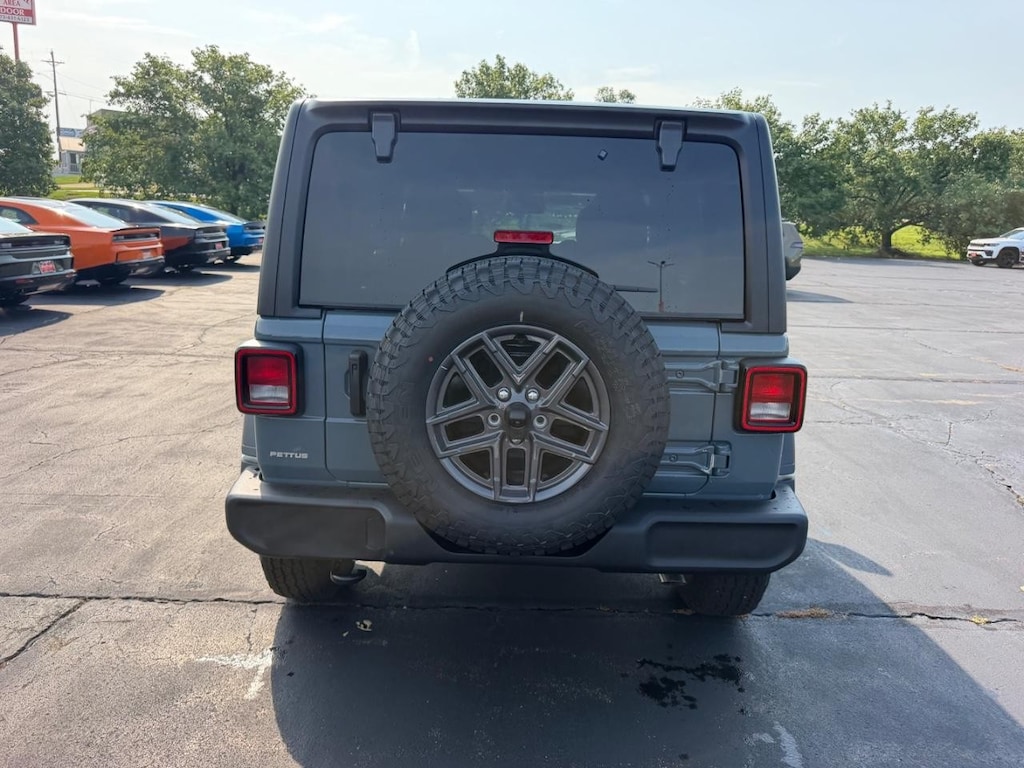New 2026 Jeep Wrangler 4-DOOR SPORT S Sport Utility