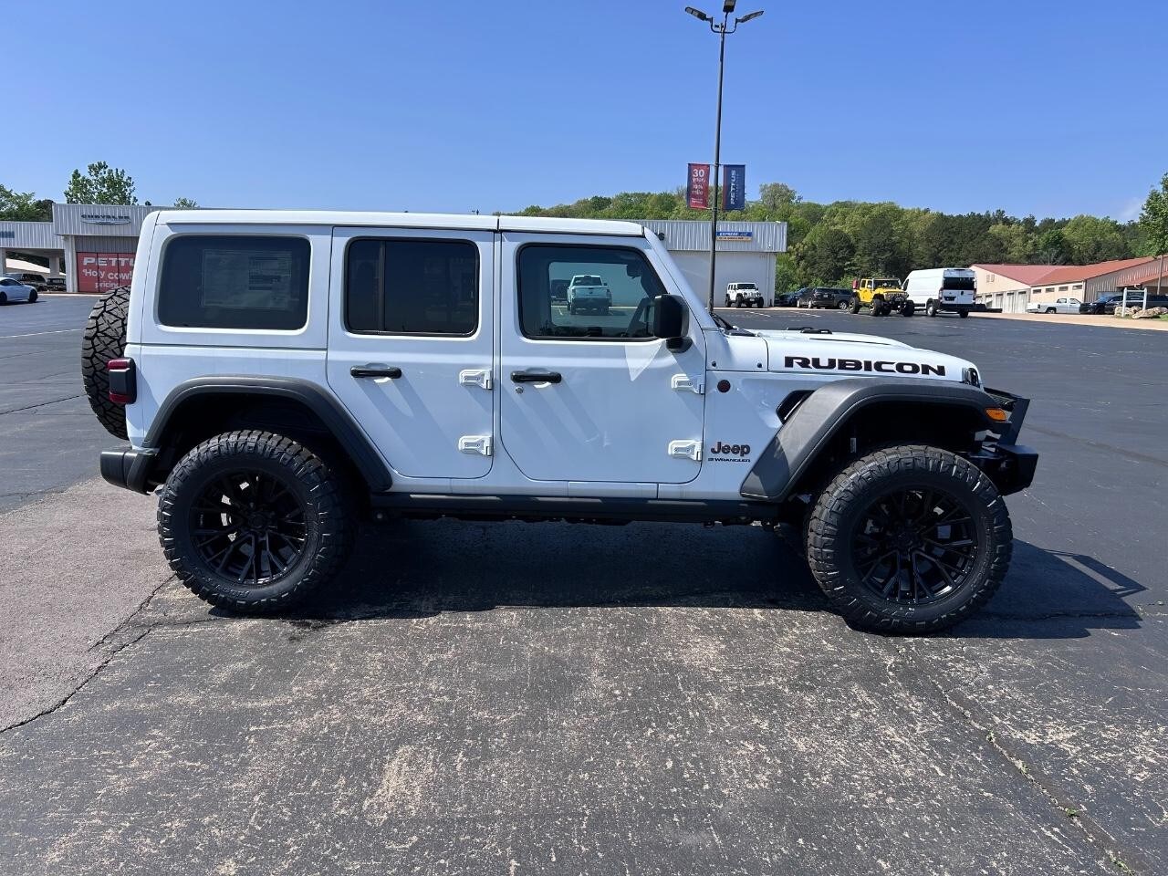 2025 Jeep Wrangler Rubicon photo 2