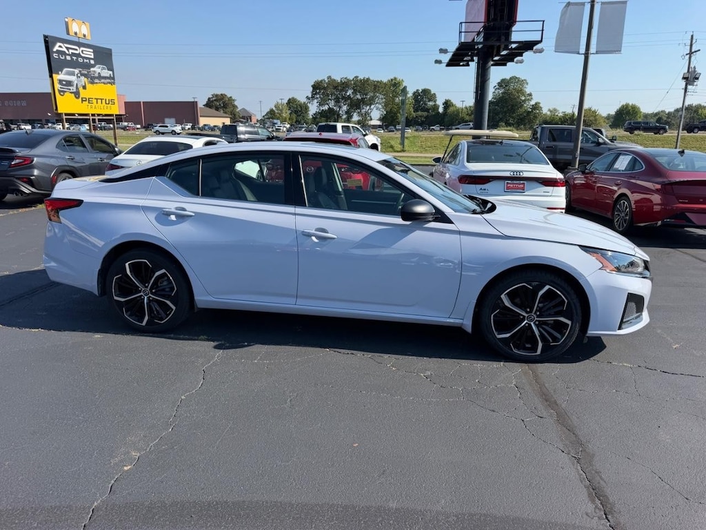 Used 2025 Nissan Altima SR AWD Sedan