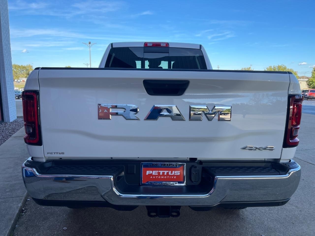 2026 Ram 2500 Tradesman photo 4