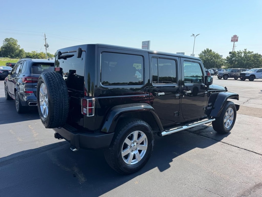 Used 2017 Jeep Wrangler Sahara 4x4 SUV
