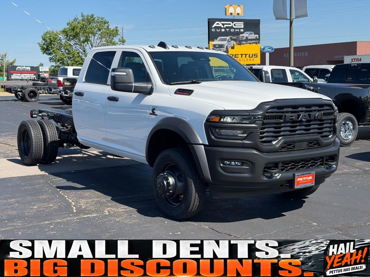 2026 RAM 4500 Tradesman 4X4 Crew Cab DRW 173" WB's photo