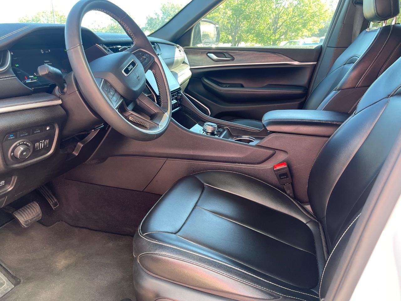 2024 Jeep Grand Cherokee 4xe - Photo 9