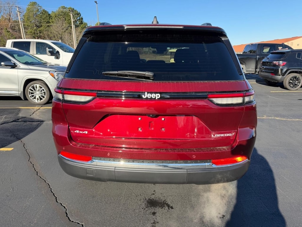 New 2025 Jeep Grand Cherokee Laredo X Sport Utility