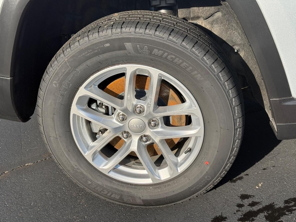 New 2025 Jeep Grand Cherokee L Laredo X 4x4 Sport Utility