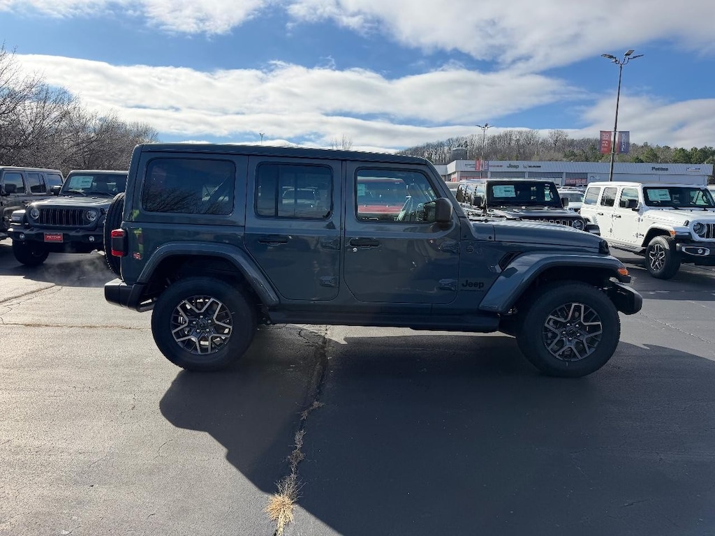 New 2026 Jeep Wrangler Sahara 4 Door 4x4 Sport Utility