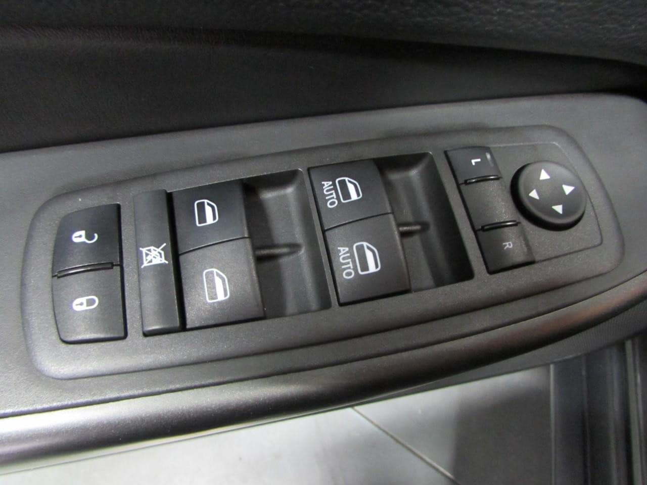 2022 Jeep Cherokee Trailhawk - Photo 19