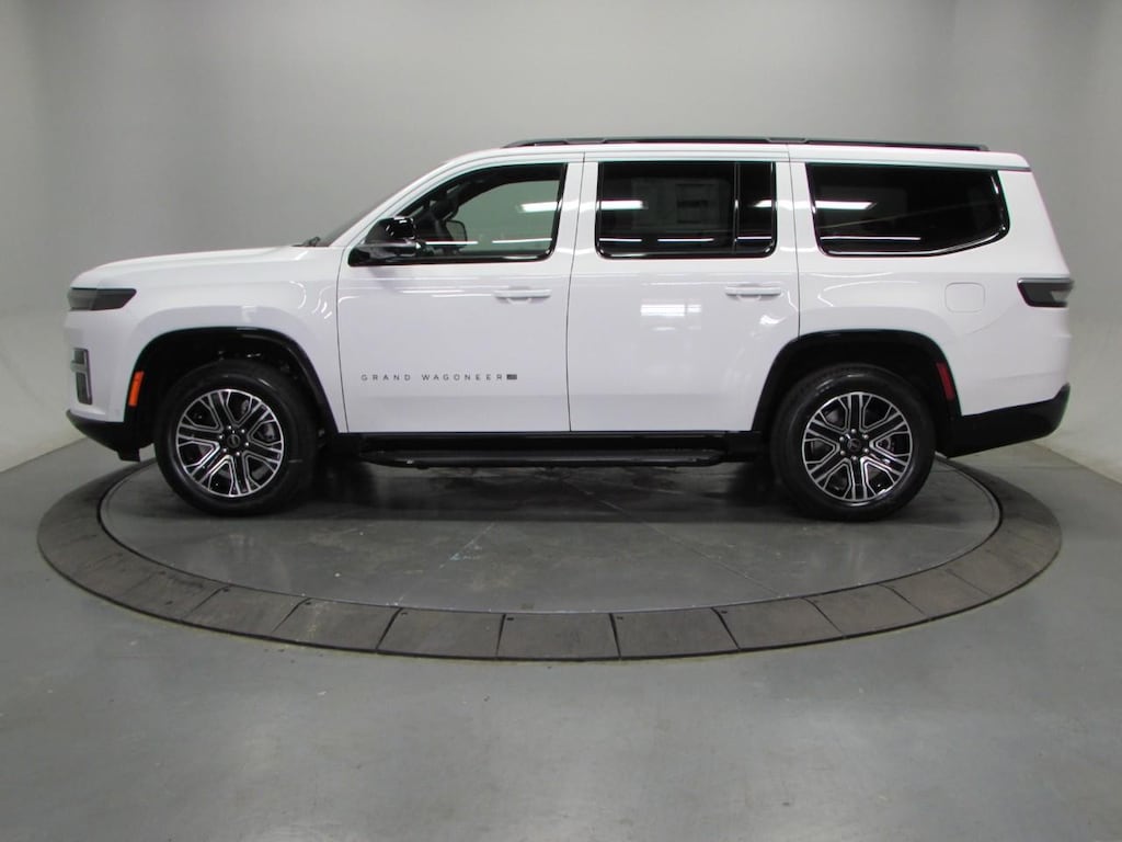 New 2026 Jeep Grand Wagoneer 4x4 Sport Utility