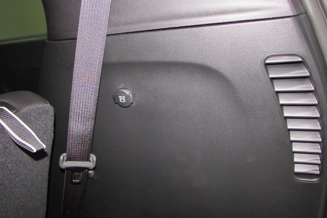 2025 Chrysler Pacifica Select - Photo 31