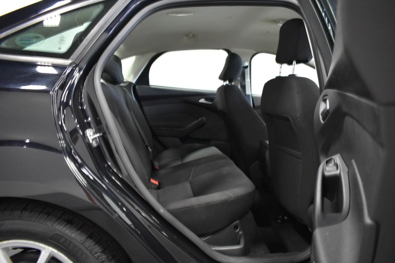 2017 Ford Focus SE - Photo 20