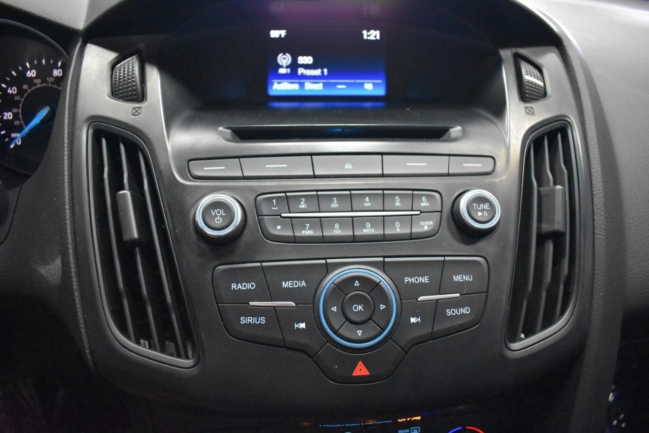 2017 Ford Focus SE - Photo 26