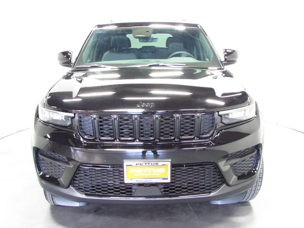 New 2025 Jeep Grand Cherokee Laredo 4x4 Sport Utility