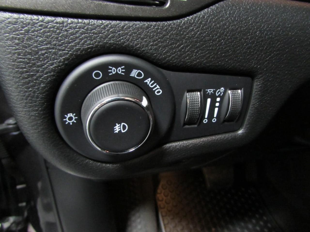 2022 Jeep Cherokee Trailhawk - Photo 21