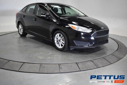 2017 Ford Focus SE Sedan Sedan