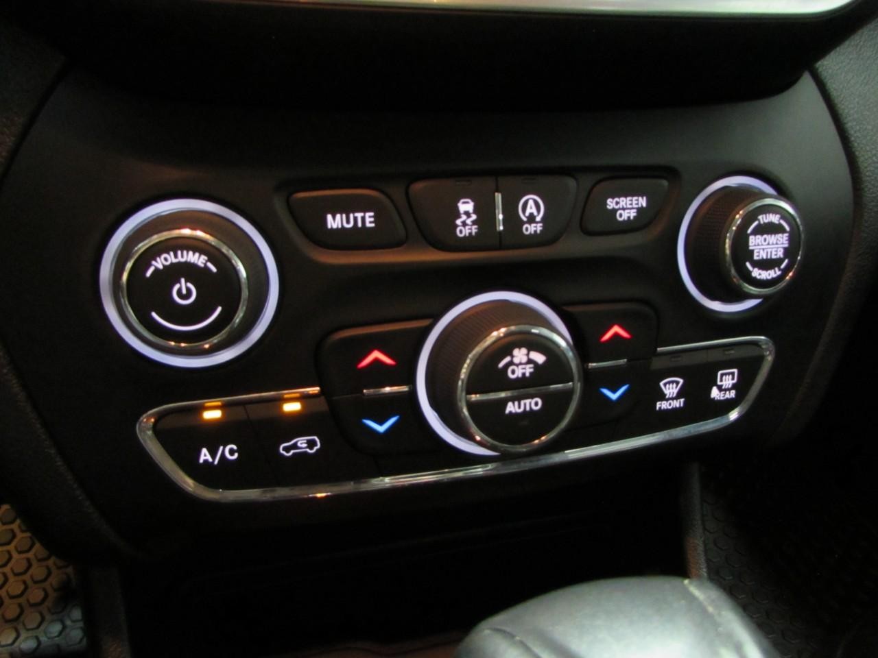 2022 Jeep Cherokee Trailhawk - Photo 28