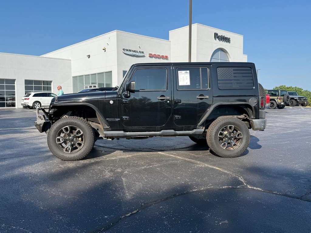 Used 2018 Jeep Wrangler JK Unlimited Sahara