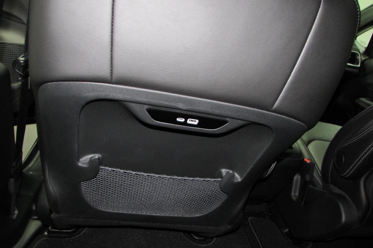 2025 Chrysler Pacifica Select - Photo 25