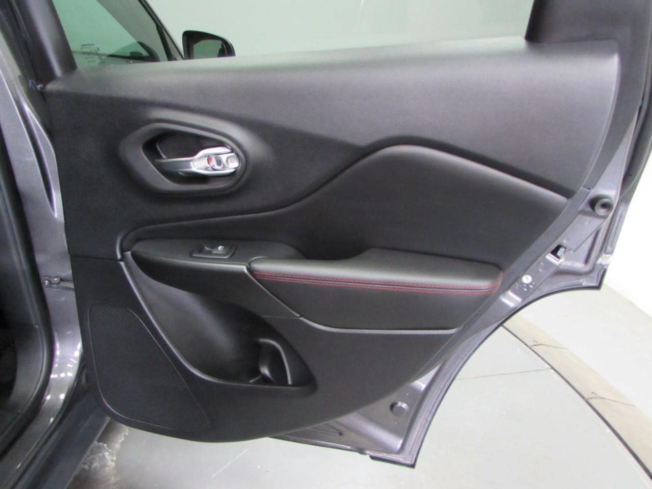 2022 Jeep Cherokee Trailhawk - Photo 17