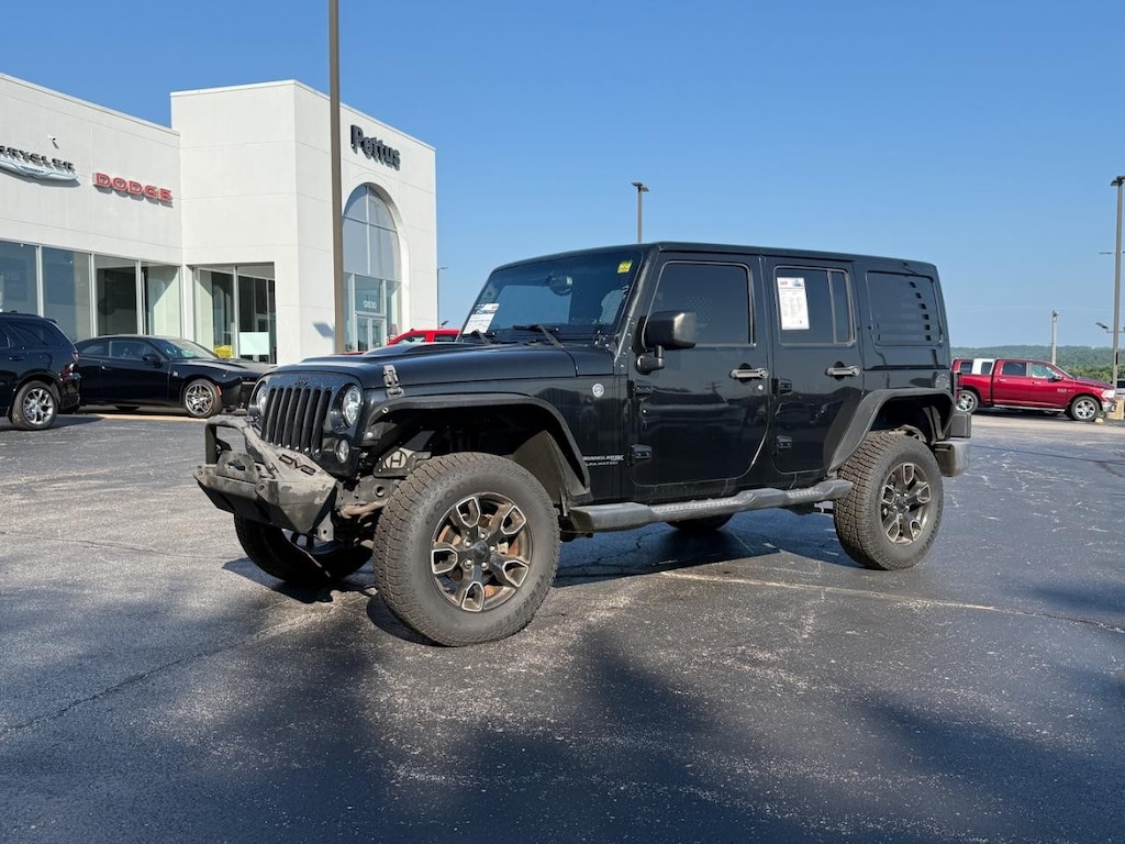Used 2018 Jeep Wrangler JK Unlimited Sahara