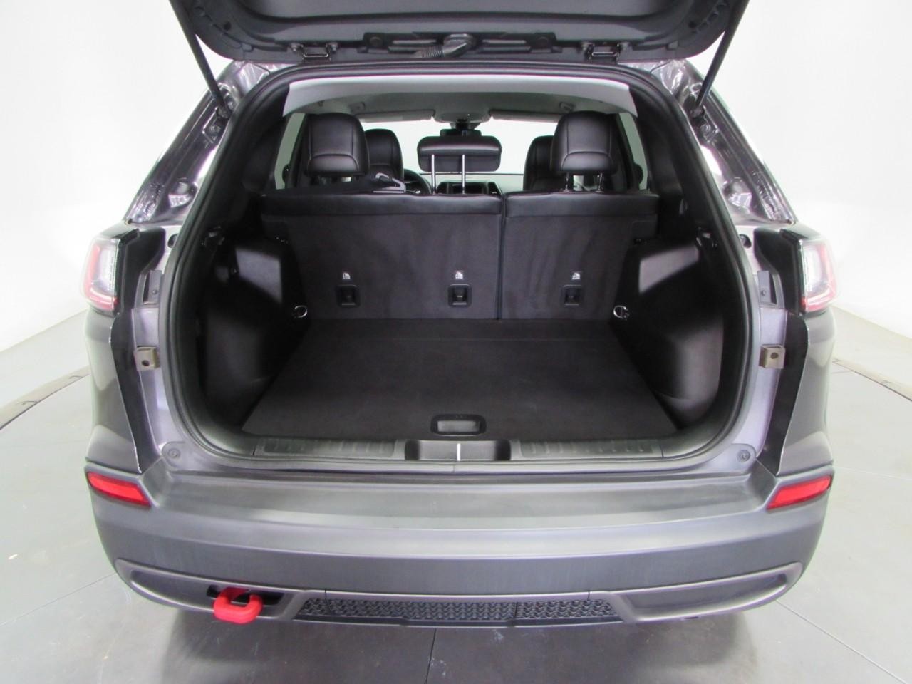 2022 Jeep Cherokee Trailhawk - Photo 11