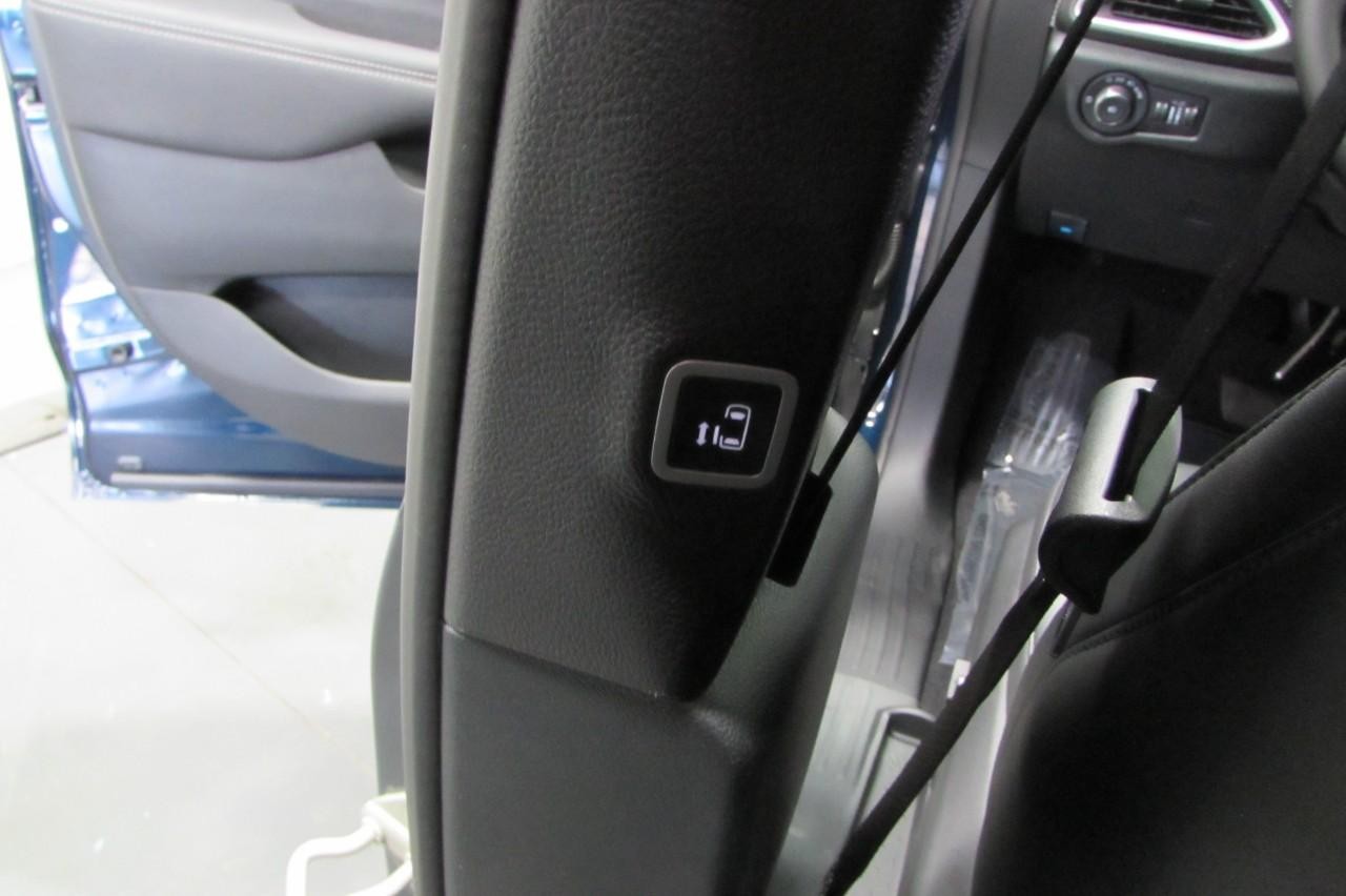 2025 Chrysler Pacifica Select - Photo 26