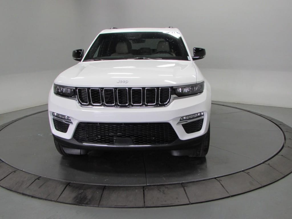 New 2025 Jeep Grand Cherokee Limited 4x4 Sport Utility