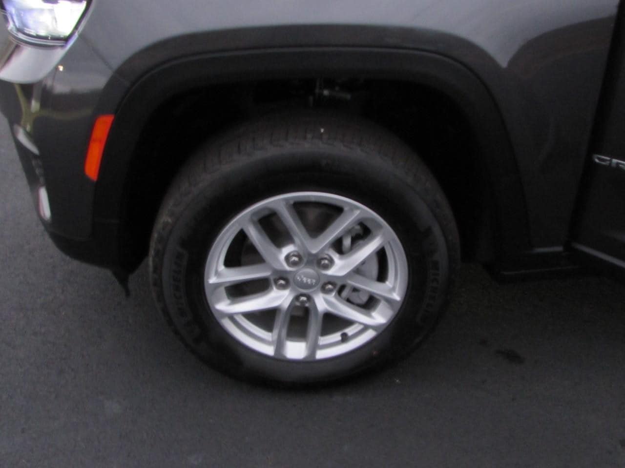 2025 Jeep Grand Cherokee Laredo - Photo 10