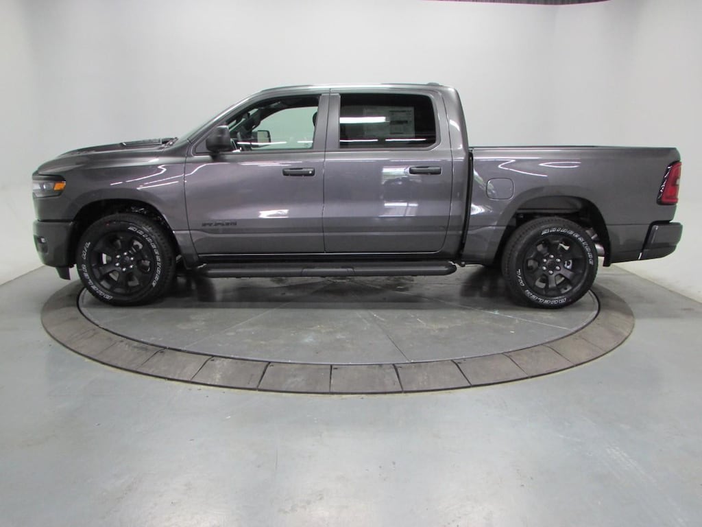 New 2026 Ram 1500 Express Pickup