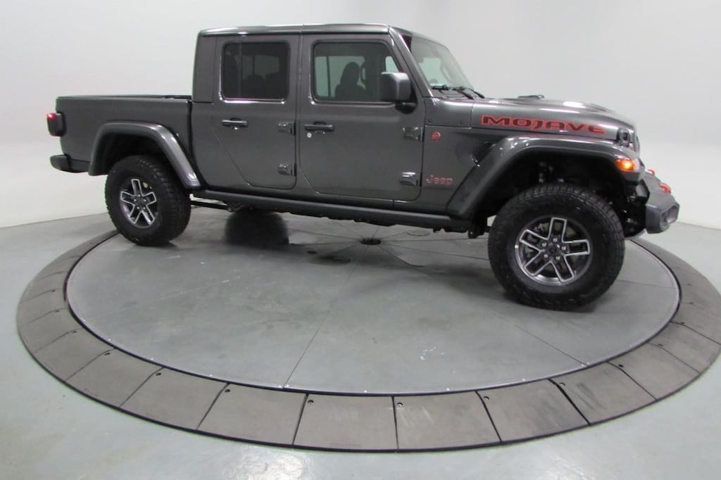New 2025 Jeep Gladiator Mojave Pickup