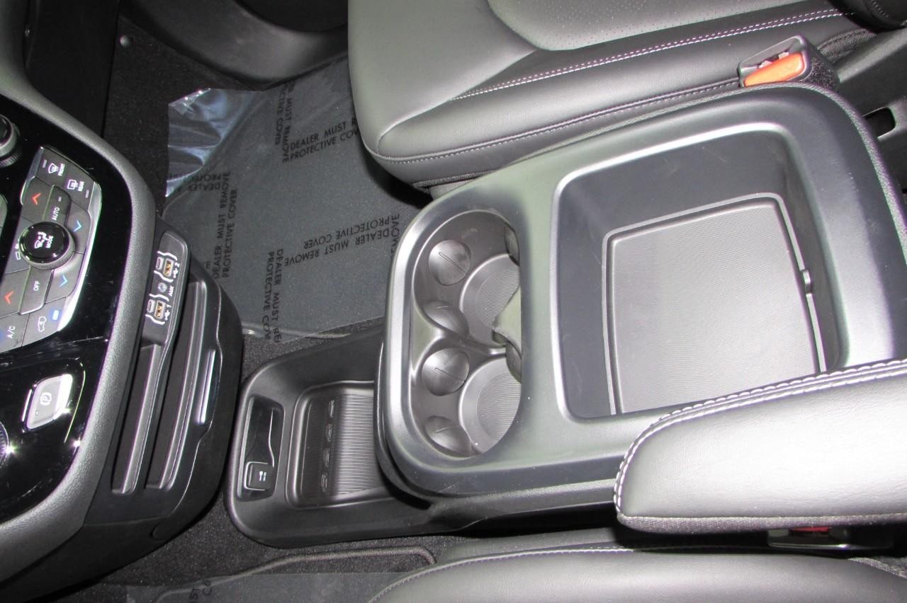 2025 Chrysler Pacifica Select - Photo 21