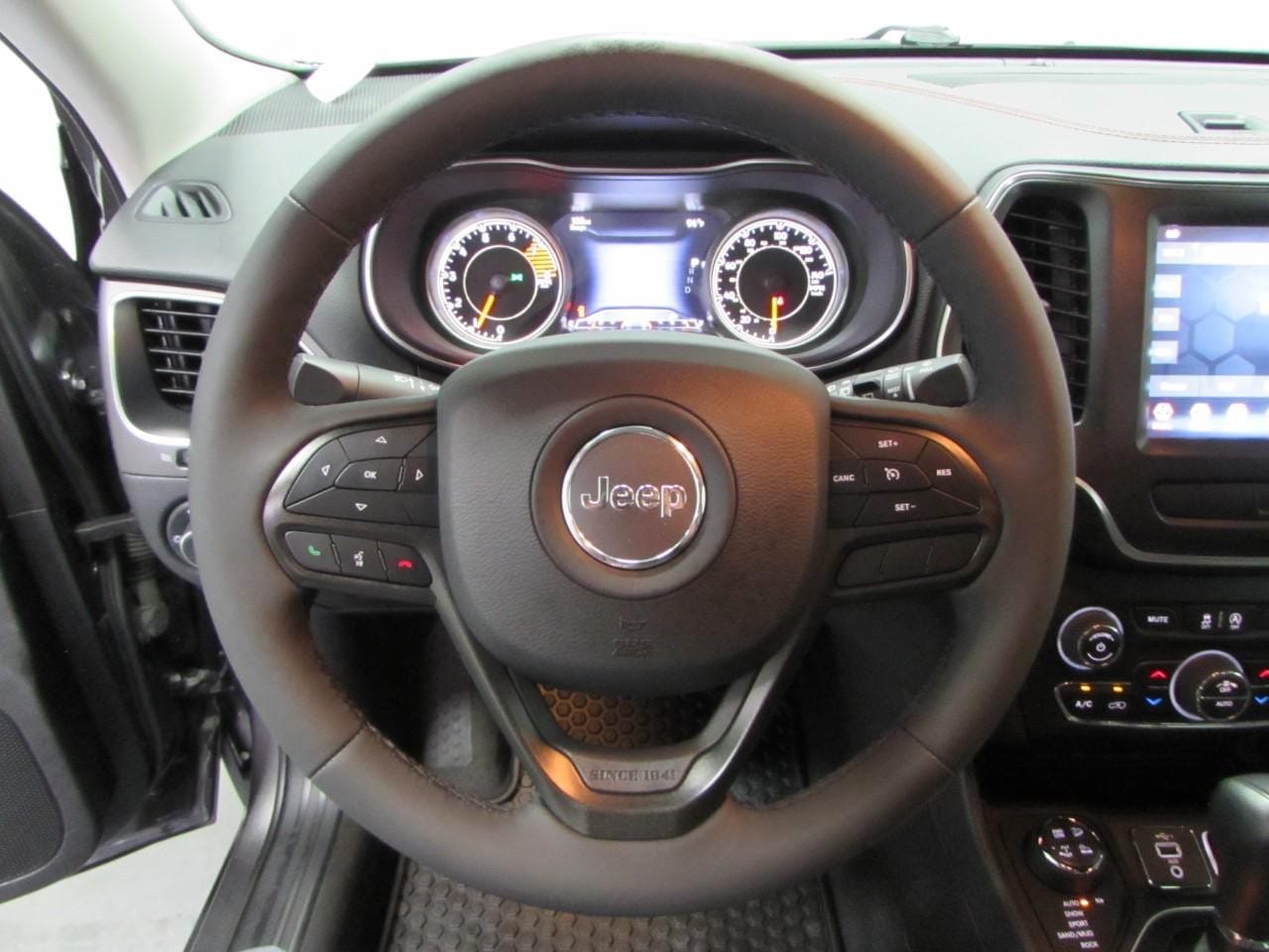 2022 Jeep Cherokee Trailhawk - Photo 22