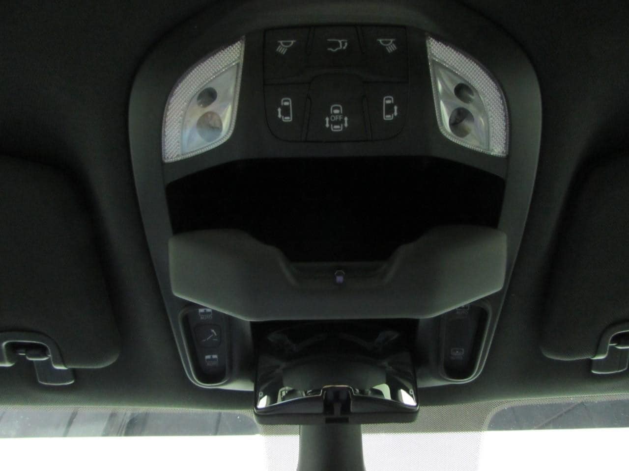 2025 Chrysler Pacifica Limited - Photo 18