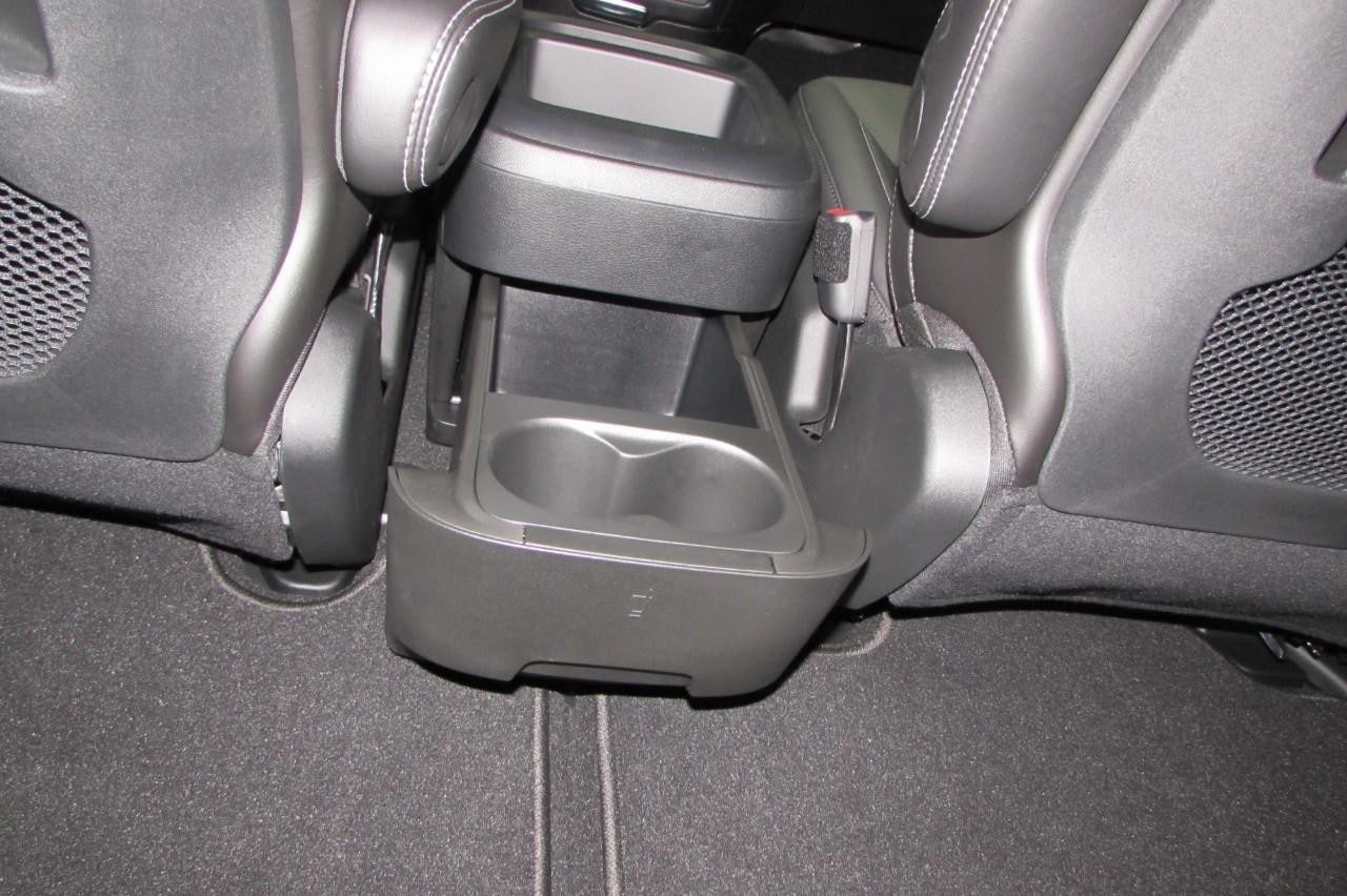 2025 Chrysler Pacifica Select - Photo 24