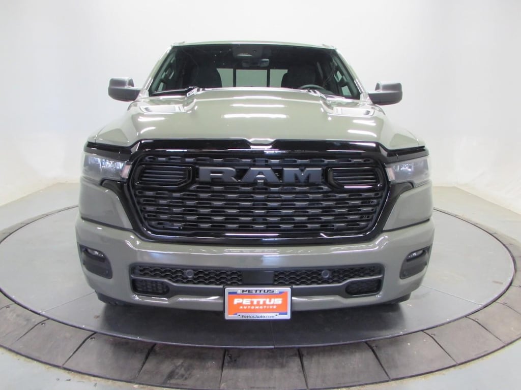 New 2026 Ram 1500 Express Pickup