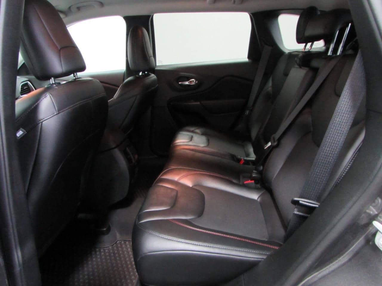 2022 Jeep Cherokee Trailhawk - Photo 14