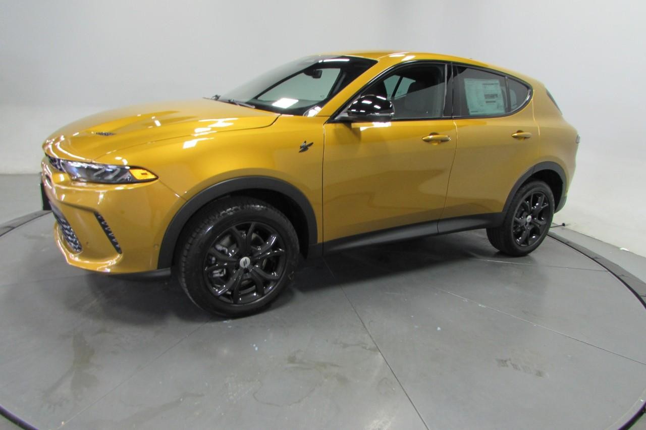 2024 Dodge Hornet GT photo 4