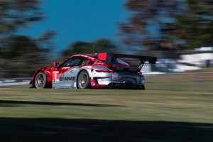 20220929_IMSA_Petit-Le-Mans_Lenssen-Photo-40468-300x200.jpg