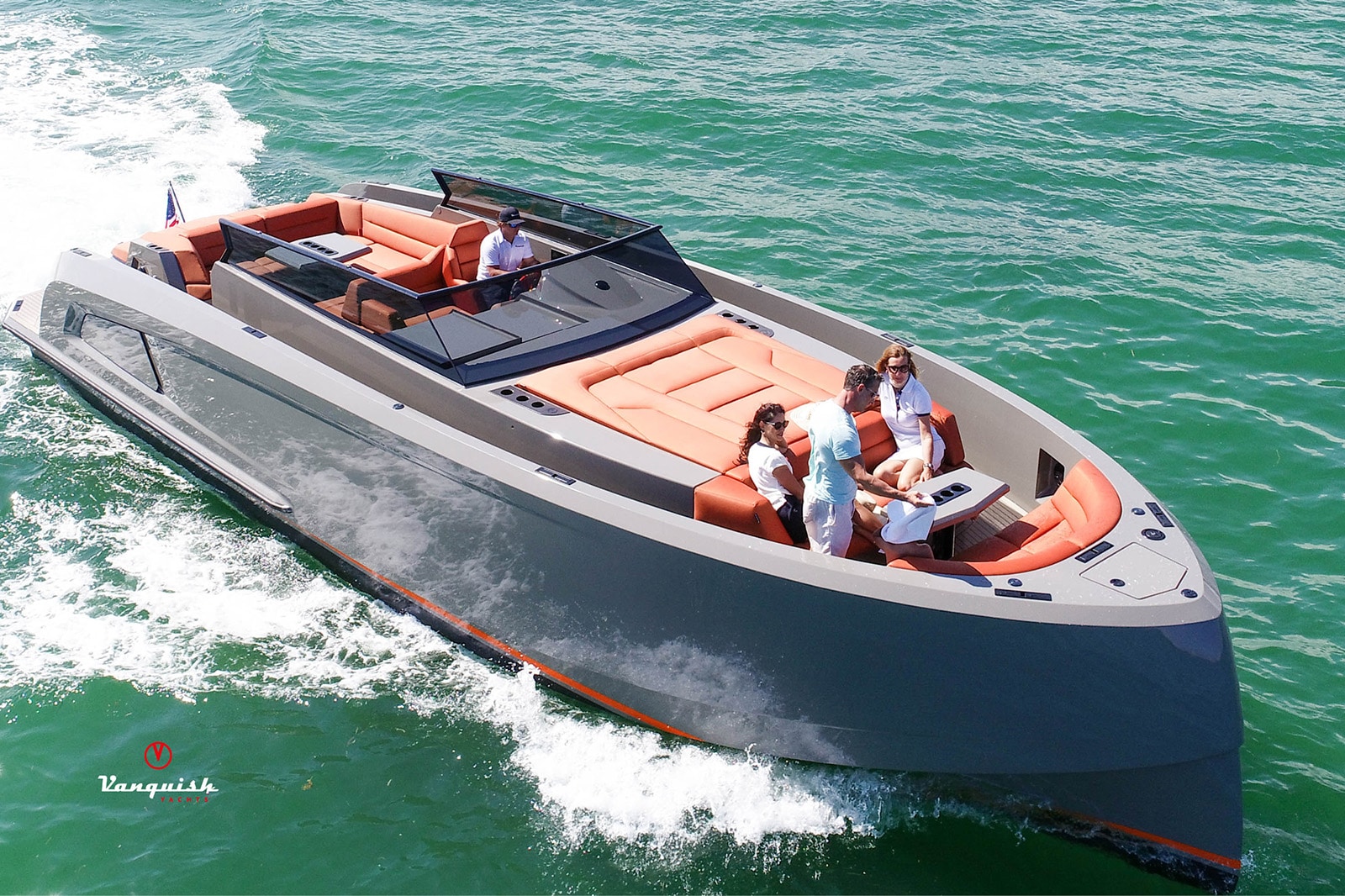 Vanquish Yachts - Digitale web campagne - Visual_15 - VQ45 - 1600 x 1066 px.jpg