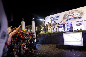 20221001_IMSA_Petit-Le-Mans_Lenssen-Photo-50935-300x200.jpg
