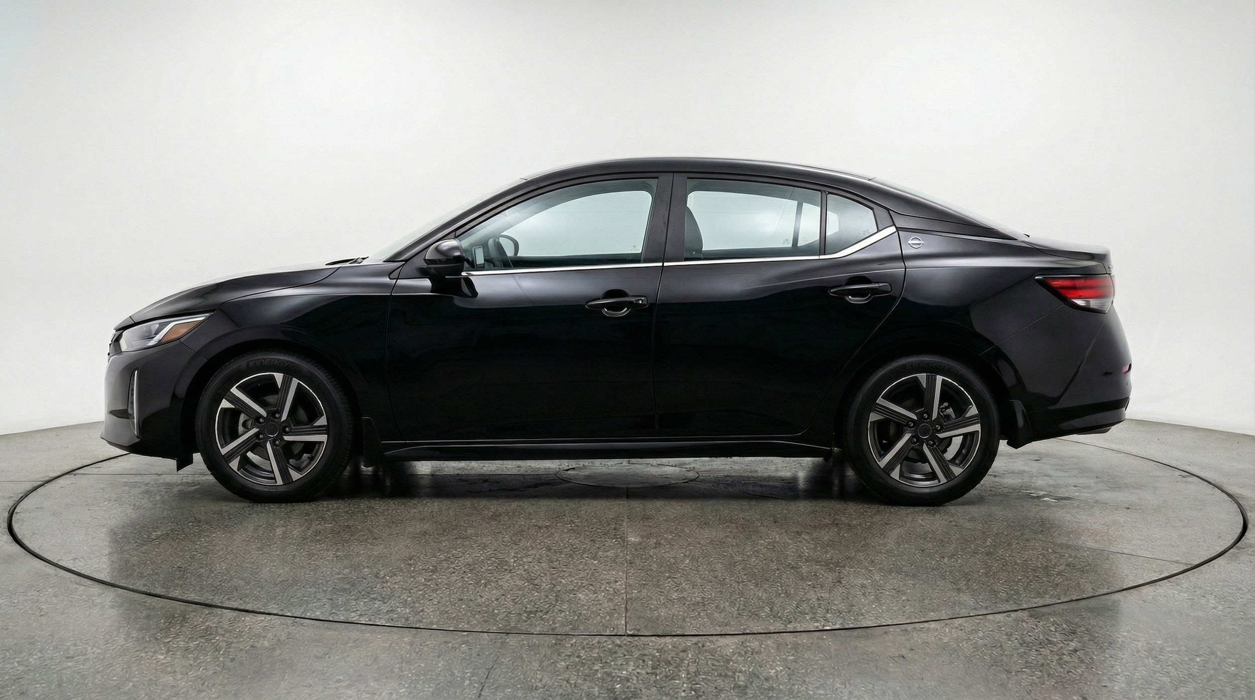 Thumbnail: 2025 Nissan Sentra - 5