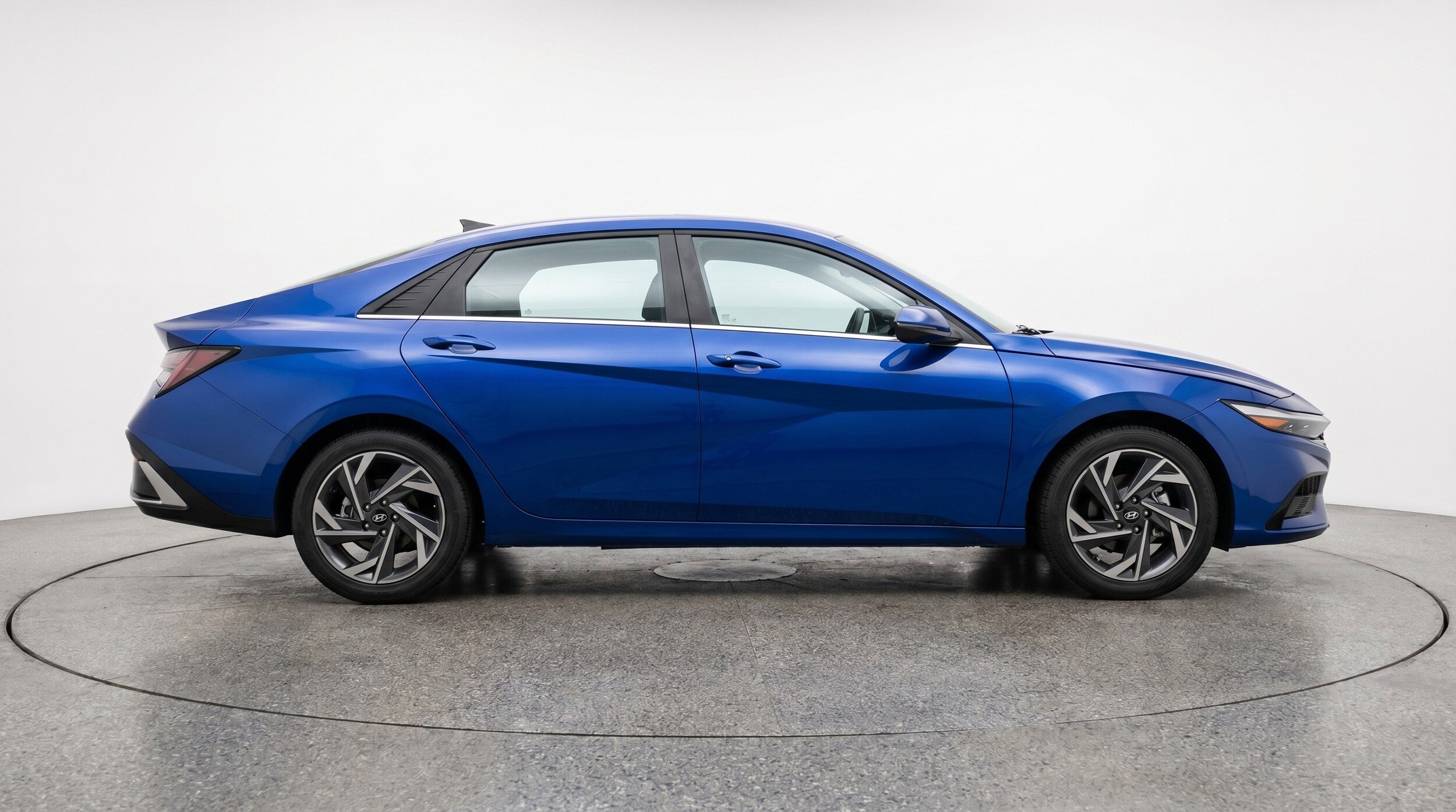 Thumbnail: 2025 Hyundai Elantra - 11