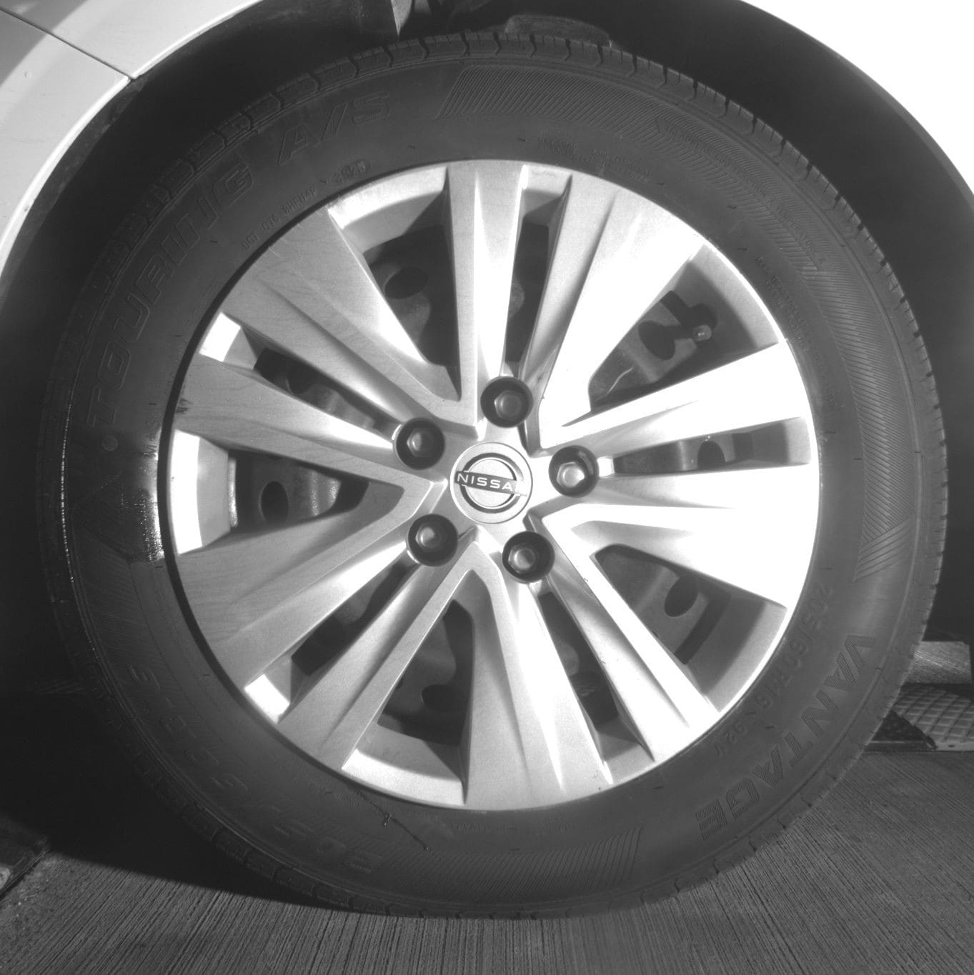 Thumbnail: 2025 Nissan Sentra - 9