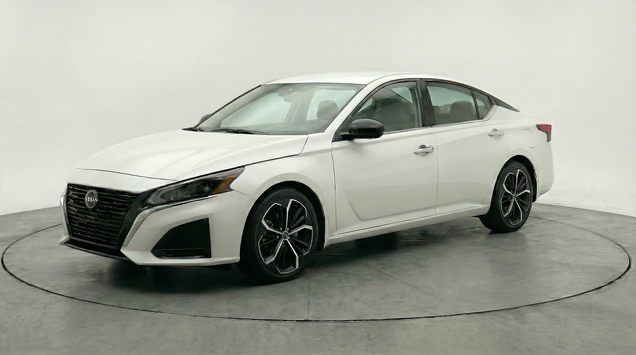 Thumbnail: 2025 Nissan Altima - 3