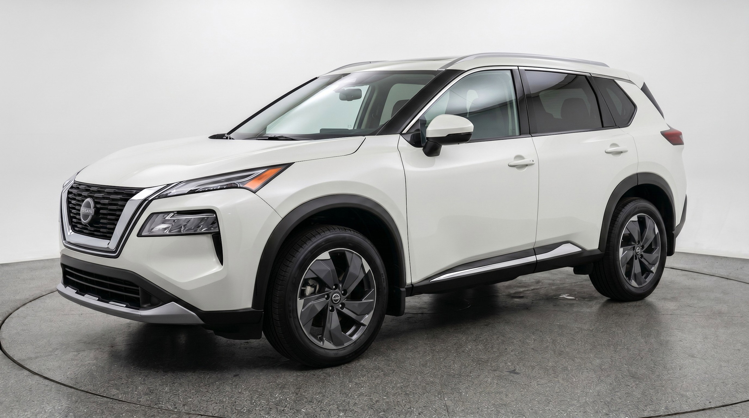 Thumbnail: 2025 Nissan Rogue - 3