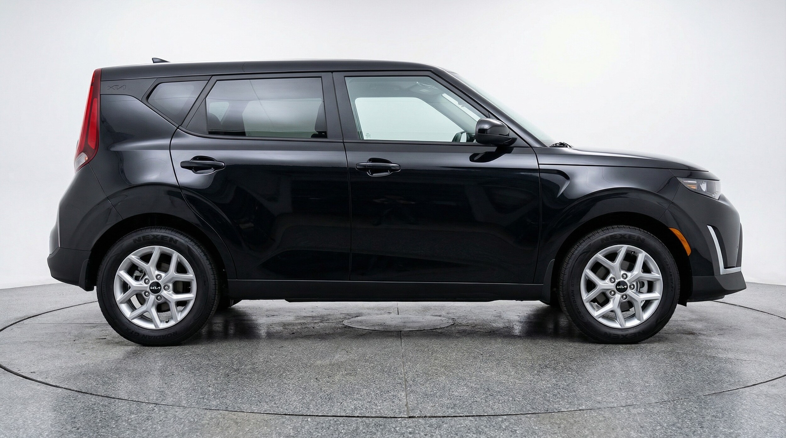 Thumbnail: 2025 Kia Soul - 8