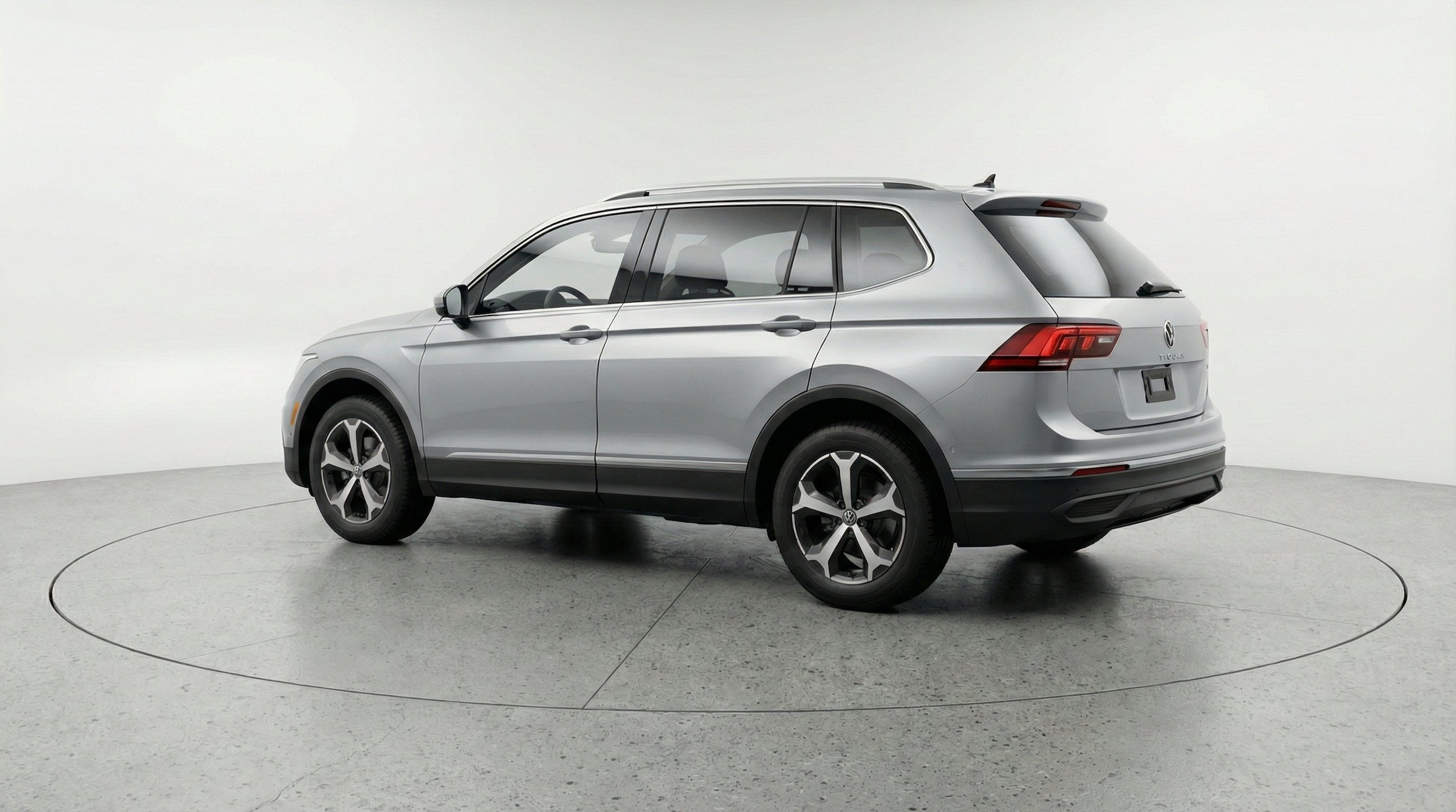 Thumbnail: 2026 Volkswagen Tiguan - 6