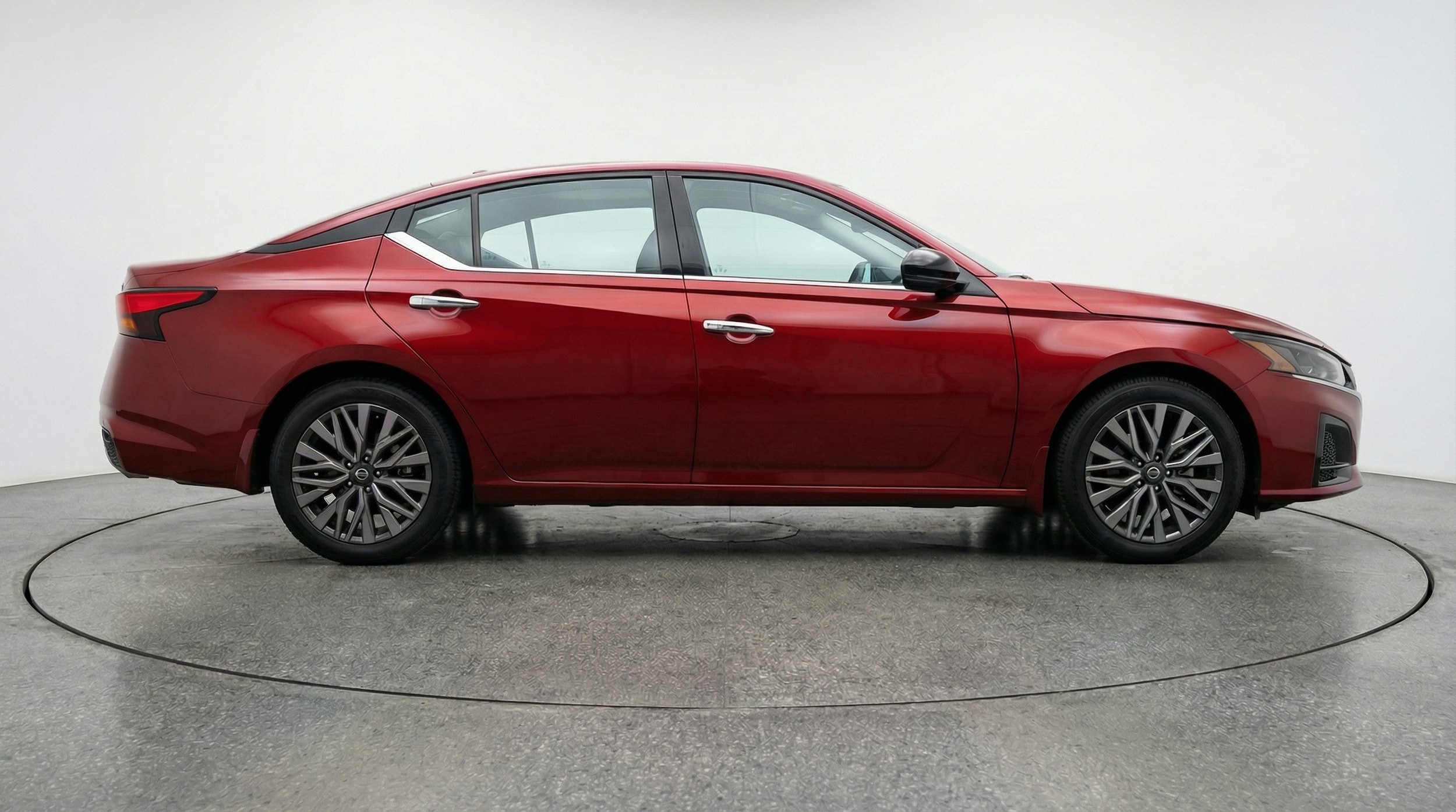 Thumbnail: 2025 Nissan Altima - 8